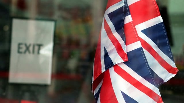 Brexit mit Abkommen oder Brexit ohne Abkommen - noch immer ist unklar, in welcher Form die Briten die EU verlassen werden. Brexit mit Abkommen oder Brexit ohne Abkommen - noch immer ist unklar, in welcher Form die Briten die EU verlassen werden.