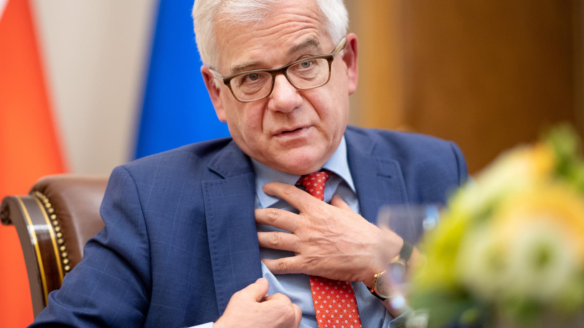 Polens Außenminister Jacek Czaputowicz: "Es gibt Länder, die ein Vielfaches weniger verloren haben, aber mehr Kompensation bekommen haben. Ist das in Ordnung?"