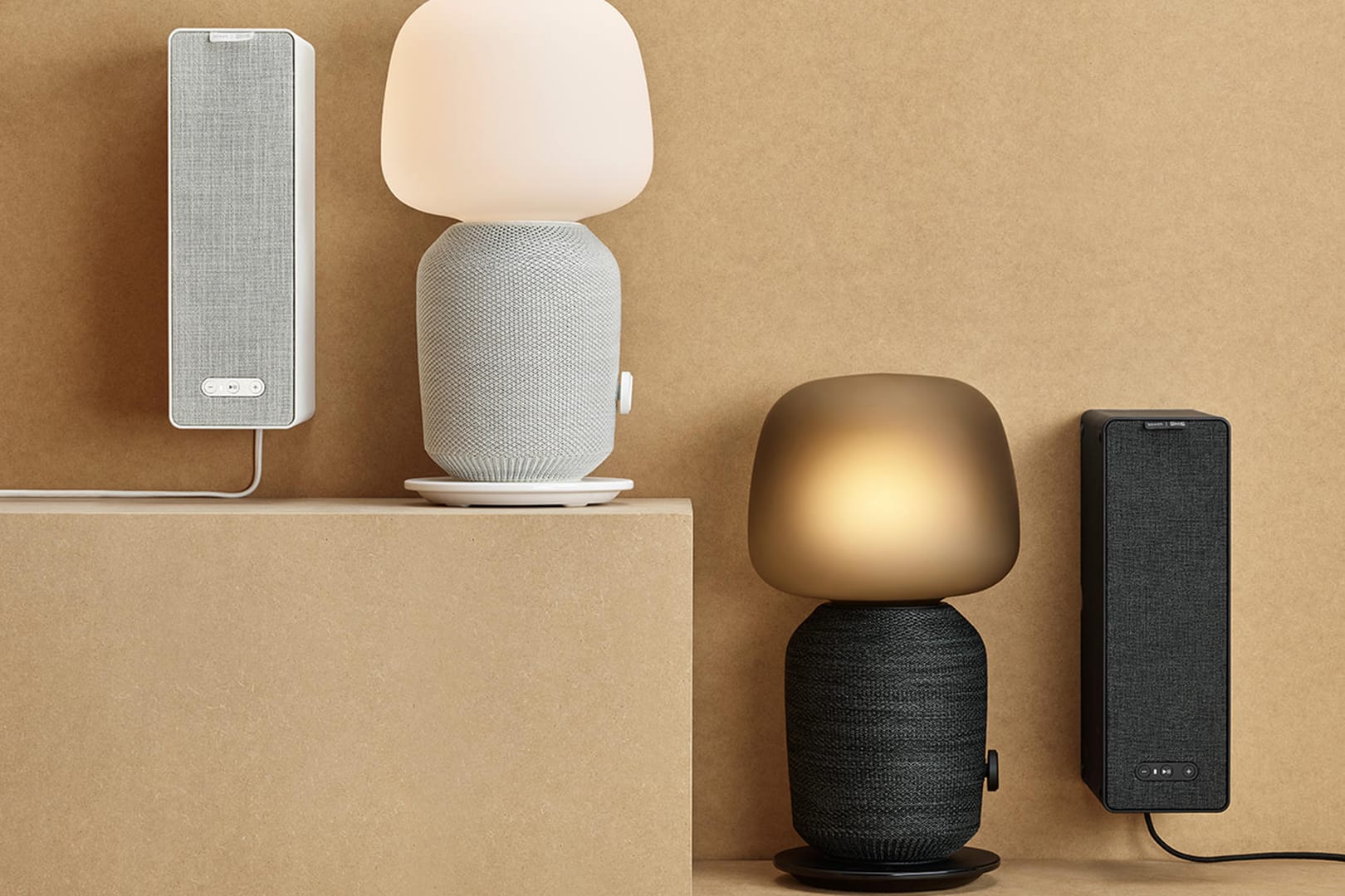 Das Werbebild zeigt den neuen Sonos-Lautsprecher "Symfonisk": Die Möbelhauskette Ikea kooperiert verstärkt mit Elektronikherstellern.