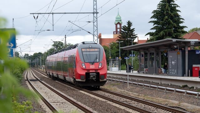 Im Regionalverkehr hat die Deutsche Bahn einen Marktanteil von zwei Dritteln - die restlichen Strecken fahren Konkurrenten.