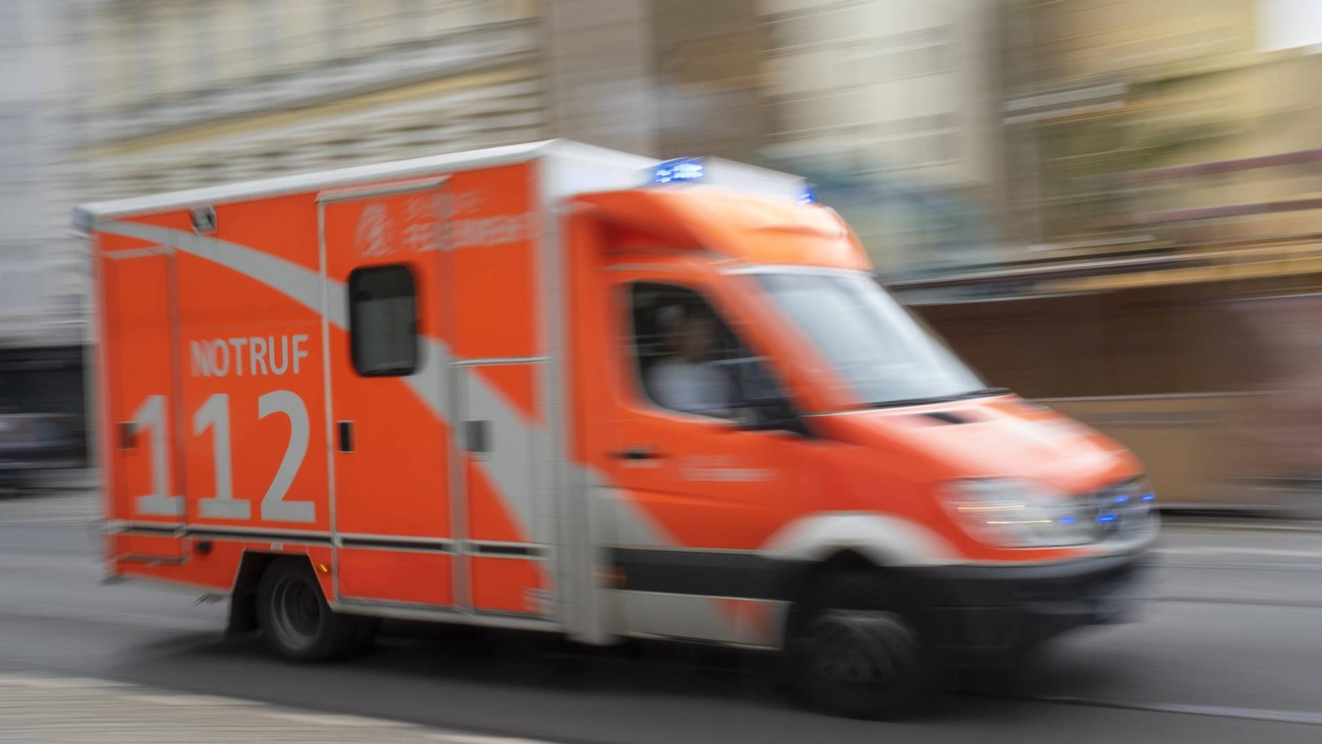 Rettungswagen im Einsatz Rettungswagen im Einsatz