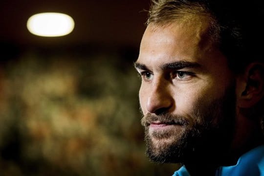 Die Frankfurter Eintracht würde gerne Stürmer Bas Dost verpflichten.