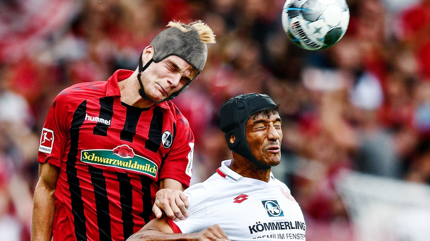 So könnten die Kopfballduelle aussehen: Freiburgs Philipp Lienhart (l.) und Mainz' Karim Onisiwo.
