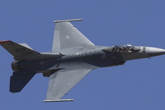Die USA wollen Taiwan trotz des Widerstands von China F-16-Kampfjets im Wert von acht Milliarden Dollar verkaufen.