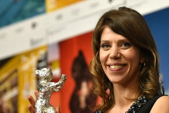 Für ihren Film "Systemsprenger" hat Nora Fingscheidt auf der Berlinale den Silbernen Bären (Alfred Bauer Preis) bekommen.