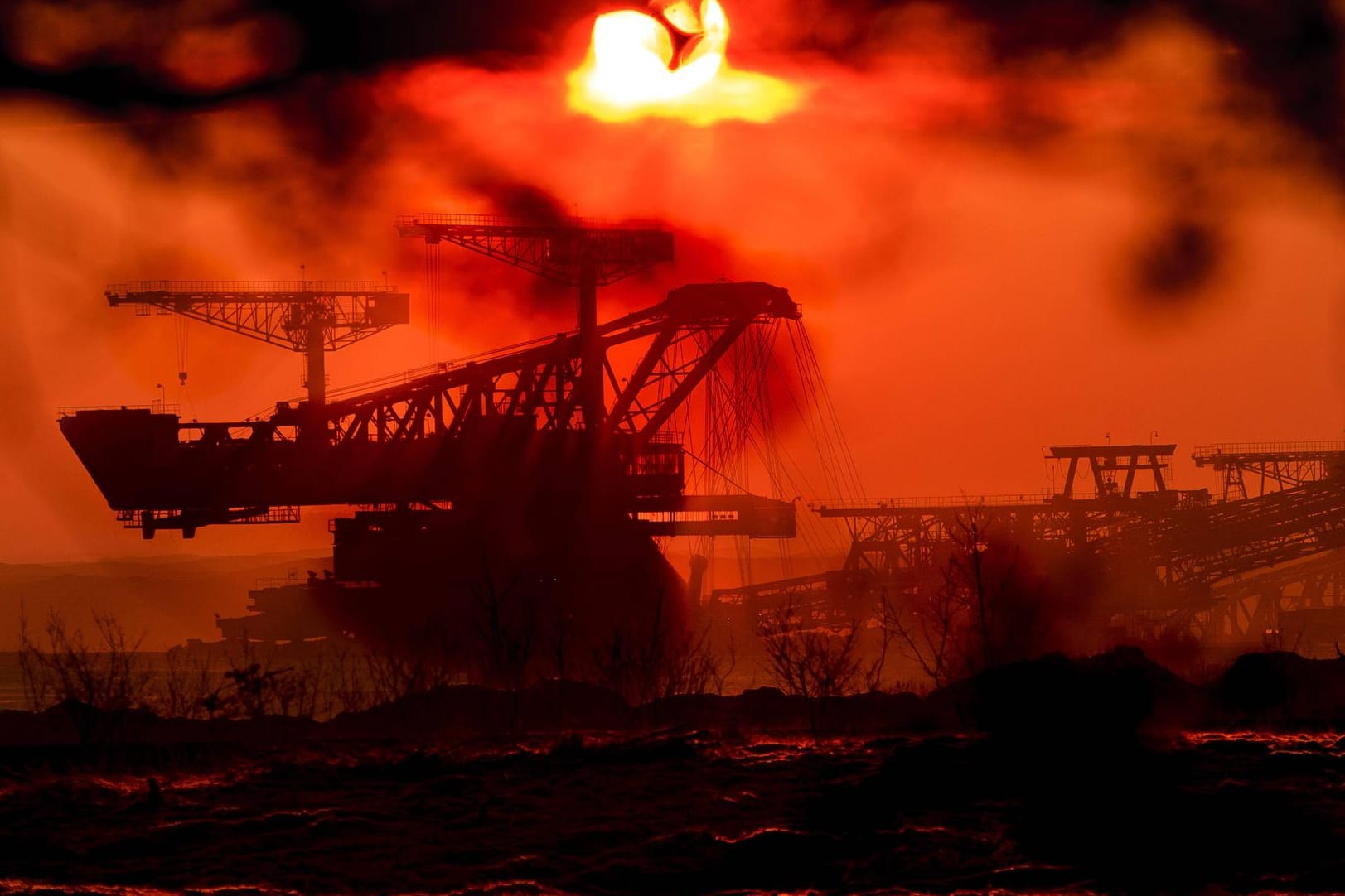 Kohlebagger in der Lausitz: Bis 2038 soll Deutschland aus der klimaschädlichen Stromgewinnung aus Kohle aussteigen. (Symbolfoto)