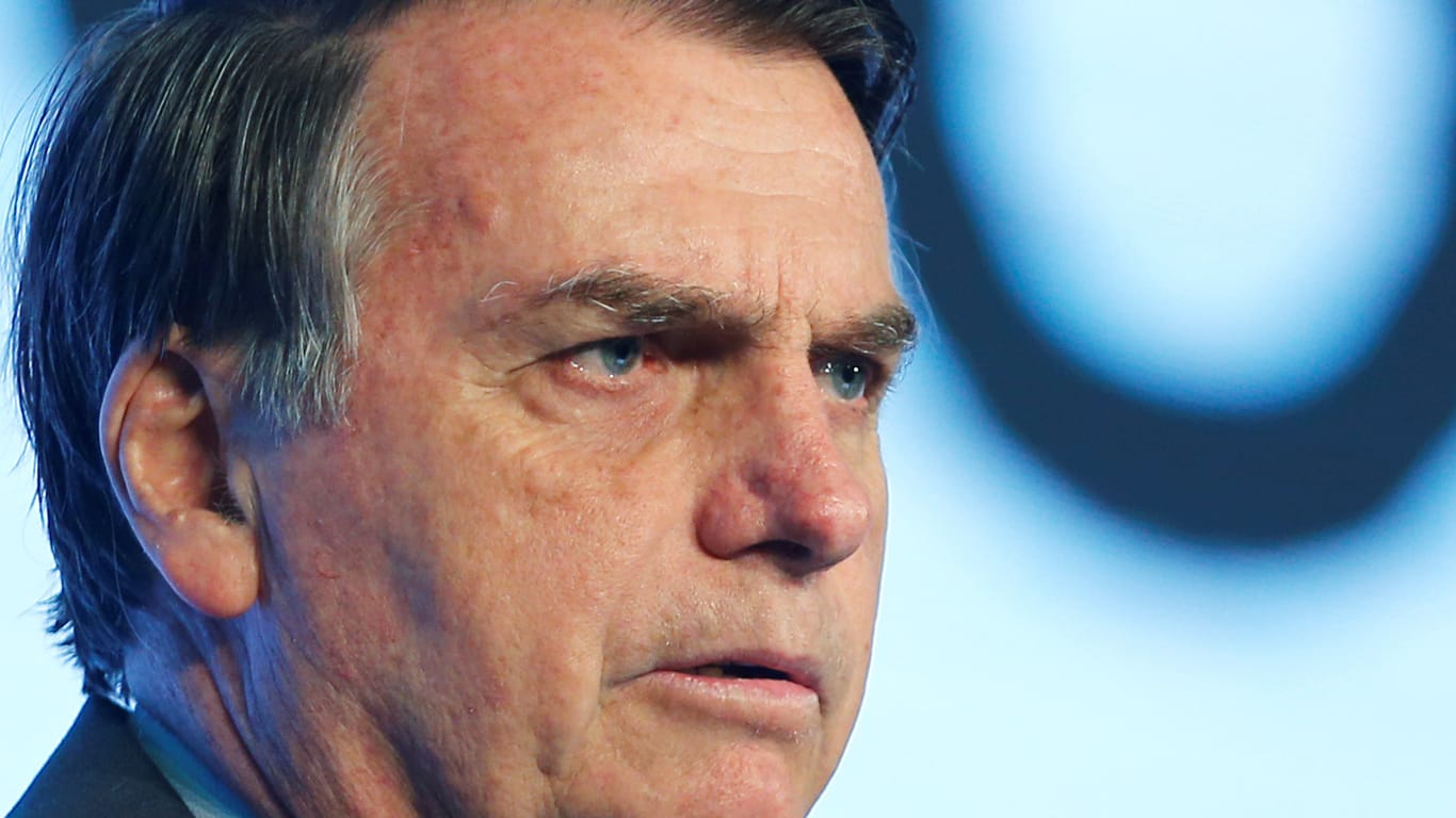 Jair Bolsonaro: Der brasilianische Präsident beschuldigt Umweltschutz-Organisationen der Brandstiftung.