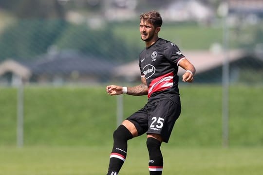Matthias Zimmermann verlängerte seinen Vertrag in Düsseldorf.