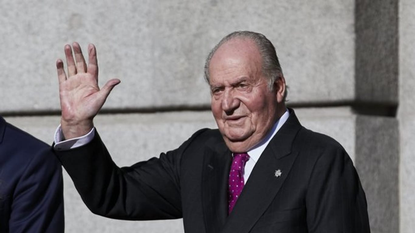 Spaniens Ex-König Juan Carlos muss ins Krankenhaus.
