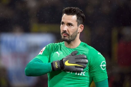 Borussia Dortmund kann in Köln wieder auf Stammtorhüter Bürki setzen.