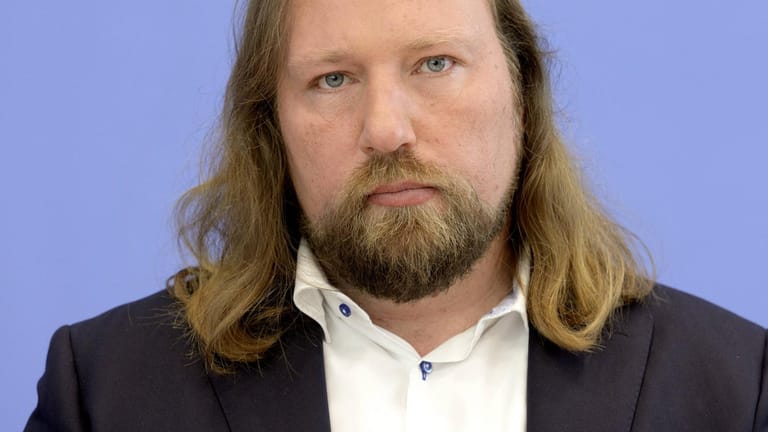 Anton Hofreiter: Der Grünen-Fraktionschef fordert den Rücktritt von Bundesverkehrsminister Andreas Scheuer.