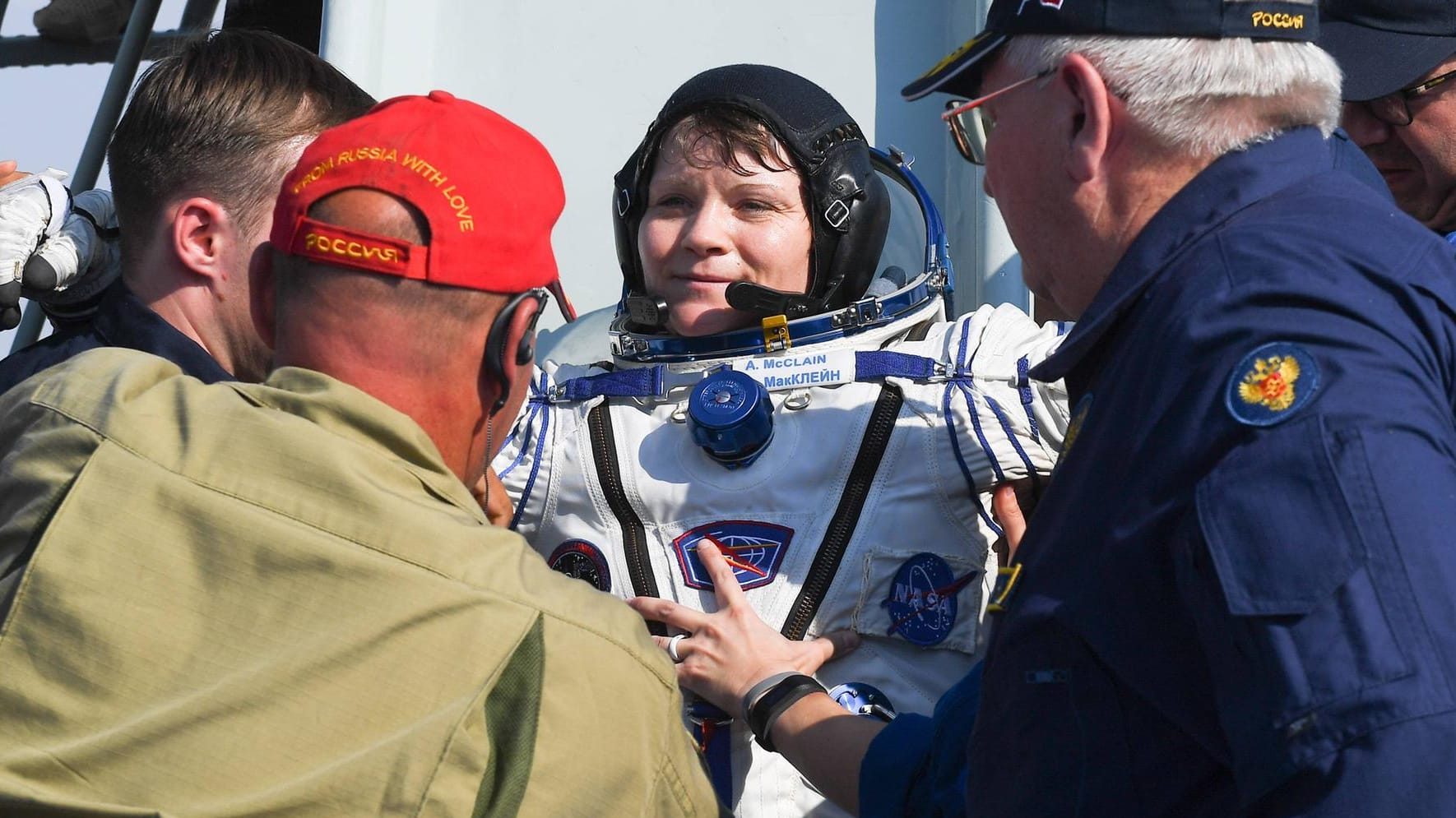 Die Nasa-Astronautin Anne McClain nach ihrer Rückkehr von der ISS: Hat sie das erste Verbrechen im All begangen?