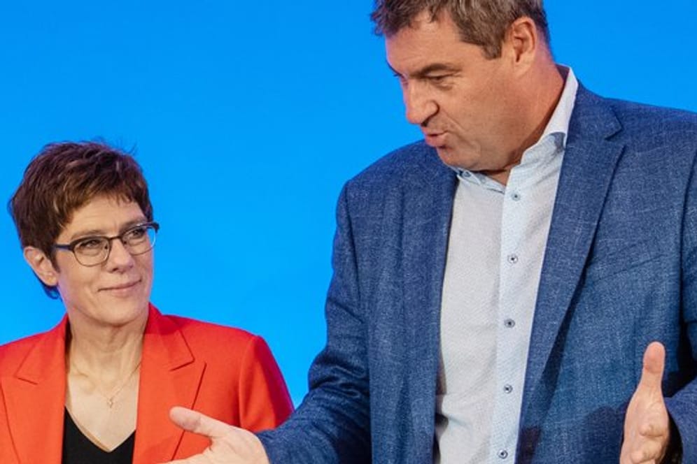 CDU-Chefin Annegret Kramp-Karrenbauer und der CSU-Vorsitzende Markus Söder bei der Unionsklausur in Dresden.