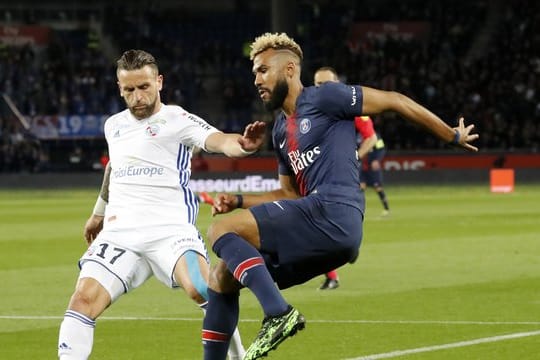 Eric Maxim Choupo-Moting (r) traf doppelt für Paris.