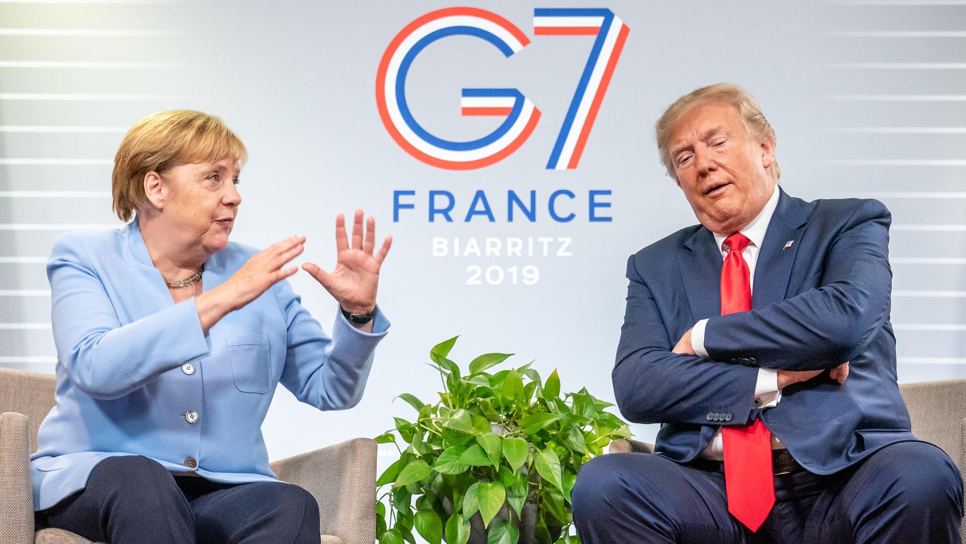 Merkel und Trump im Gespräch in Biarritz: viele Konfliktthemen.