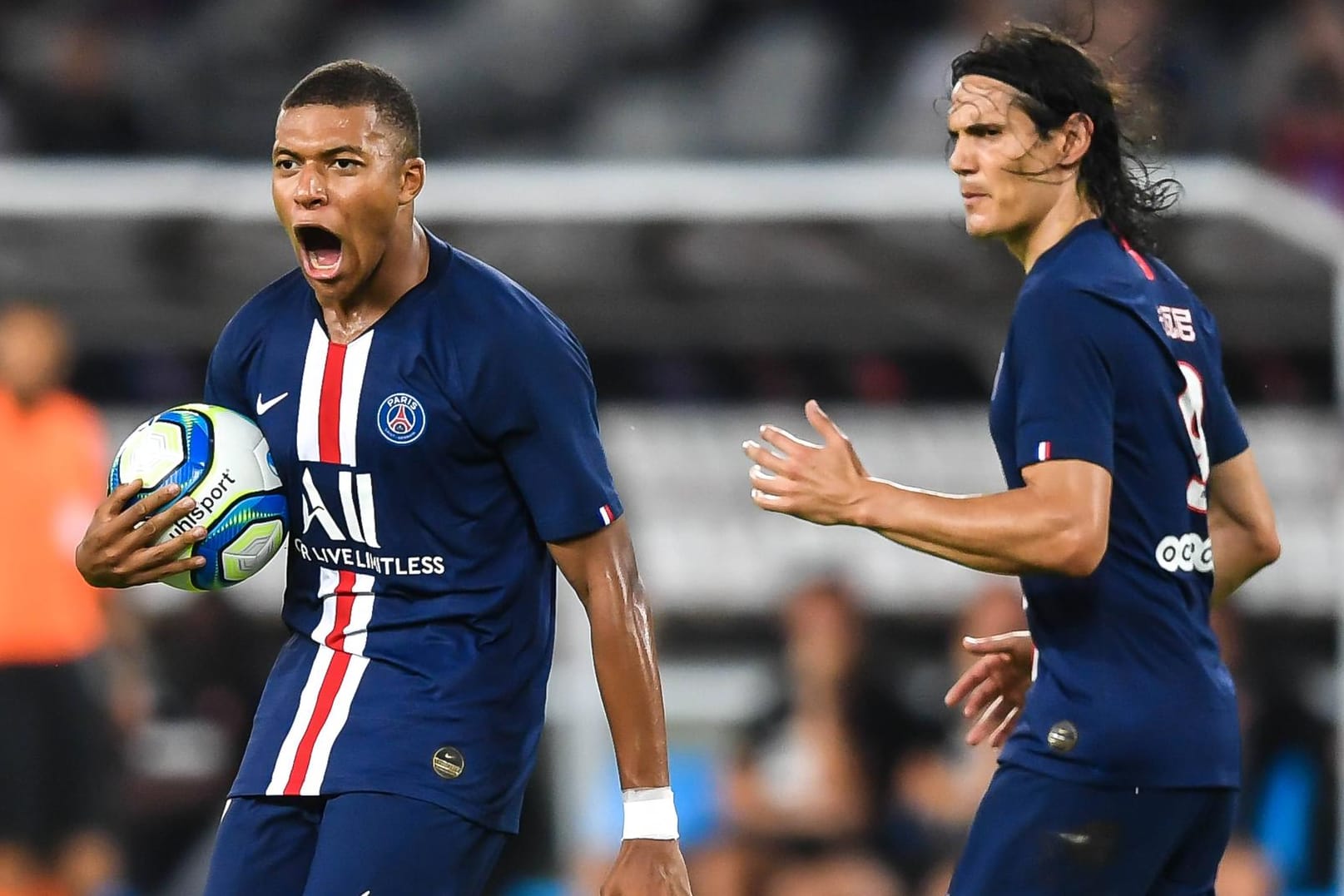 Fallen aus: Kylian Mbappé (l.) und Edinson Cavani.