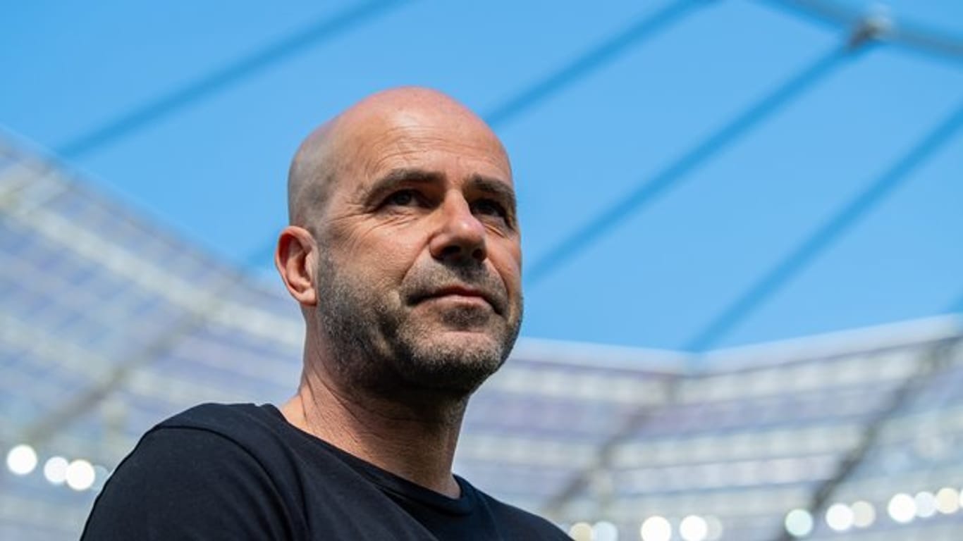 Die Vertragsverlängerung ist angekündigt aber nicht terminiert: Leverkusens Trainer Peter Bosz.