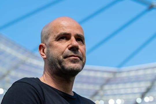 Die Vertragsverlängerung ist angekündigt aber nicht terminiert: Leverkusens Trainer Peter Bosz.