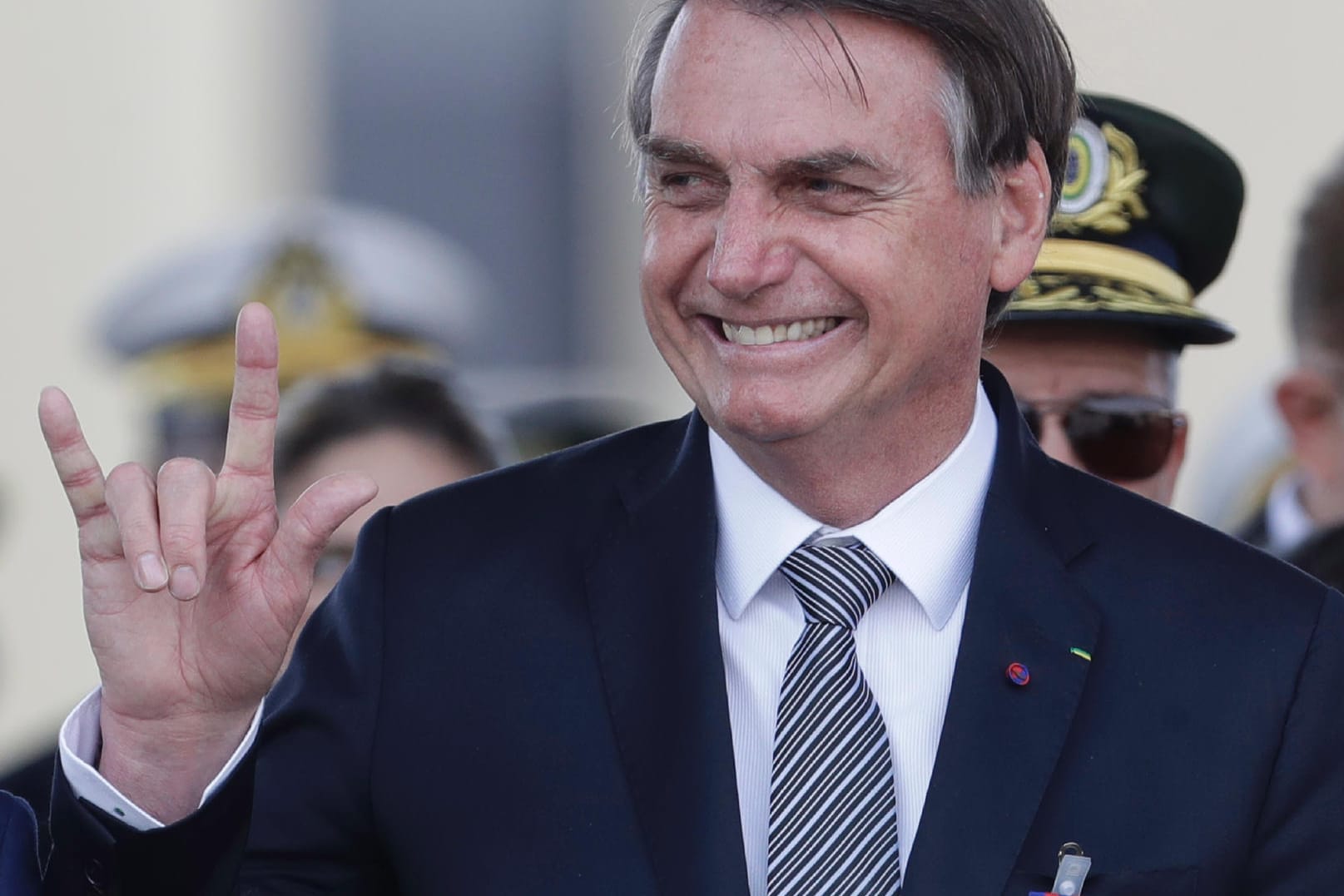 Jair Bolsonaro: Brasiliens Präsident lehnt Hilfe bei der Amazonas-Bränden ab.