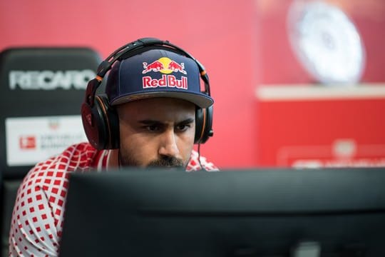 Momentaufnahme vom E-Sport Finale 2017/2018 der virtuellen Bundesliga.