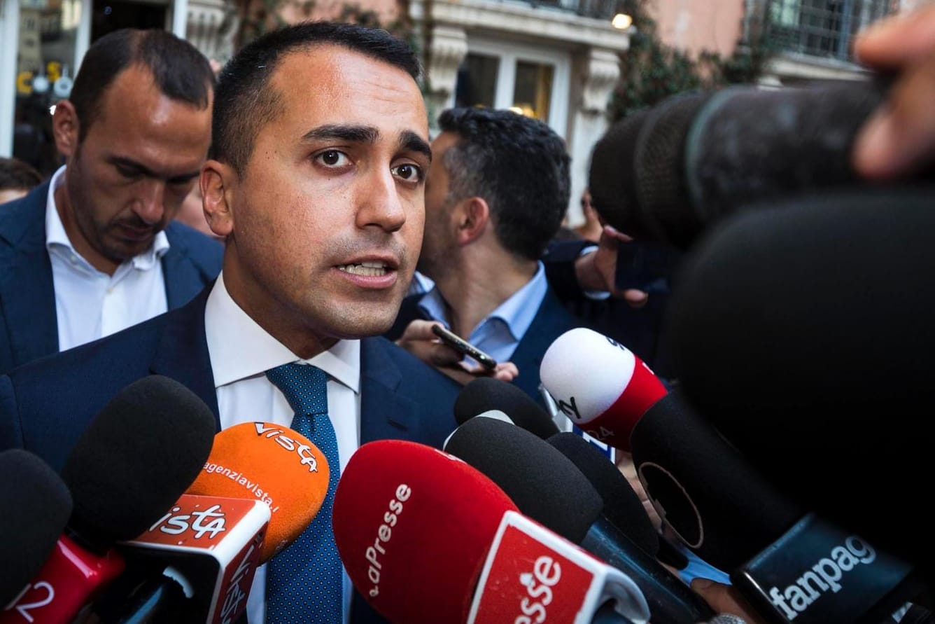Fünf-Sterne-Chef Luigi Di Maio: Die Partei droht damit, die Verhandlungen mit den Sozialdemokraten platzen zu lassen.