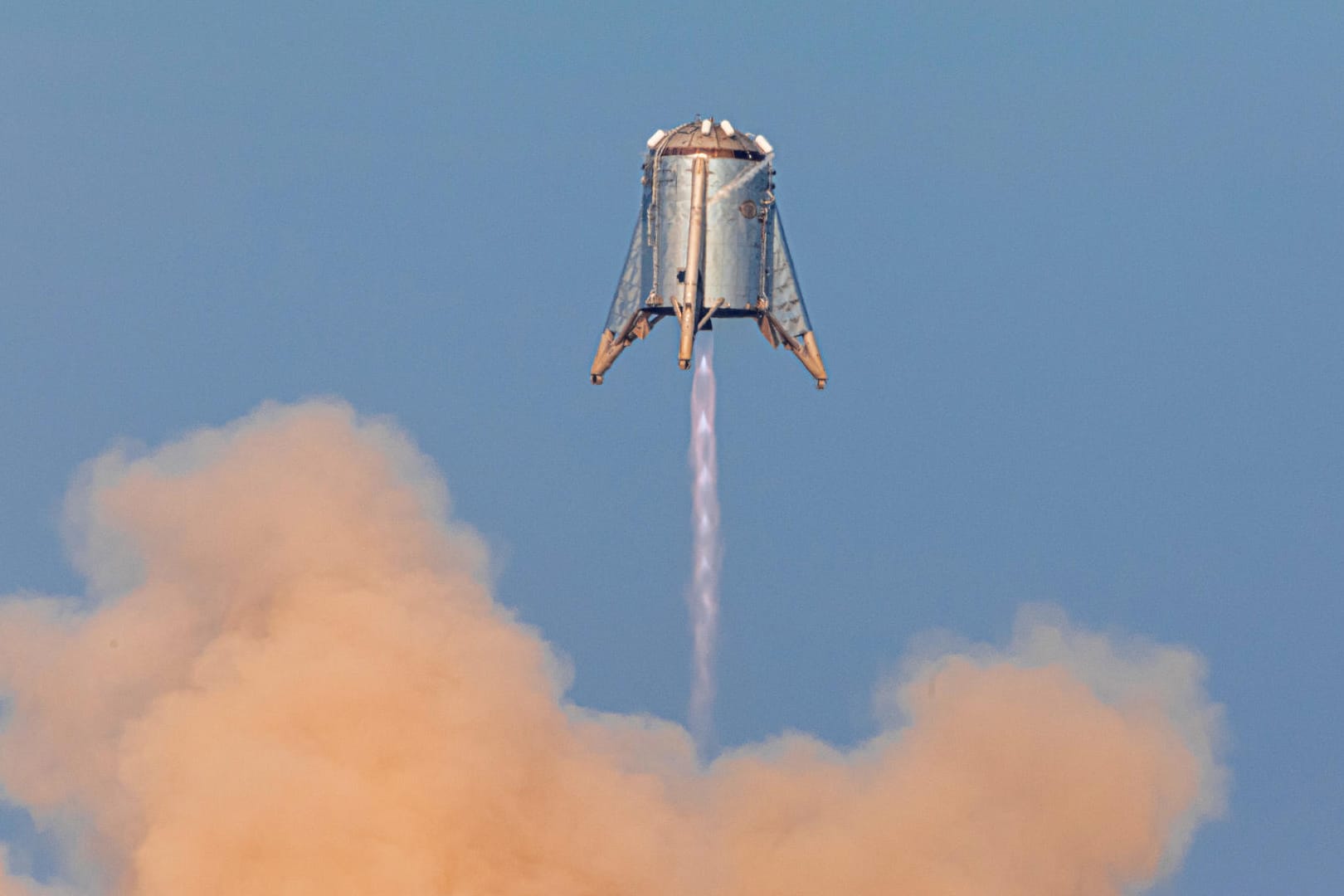 "Starhopper" hebt ab: SpaceX-Gründer Elon Musk hatte vor einiger Zeit angekündigt, den Mars besiedeln zu wollen.