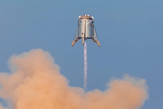 "Starhopper" hebt ab: SpaceX-Gründer Elon Musk hatte vor einiger Zeit angekündigt, den Mars besiedeln zu wollen.