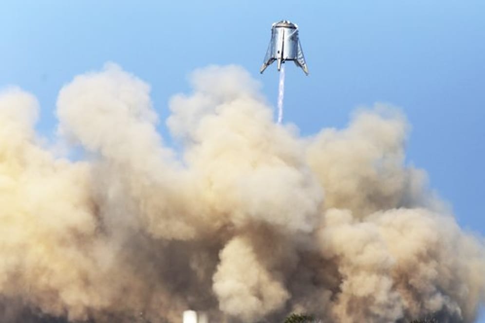 Die "Starhopper" des US-Raumfahrtunternehmen SpaceX startet auf einem Gelände in Boca Chica.