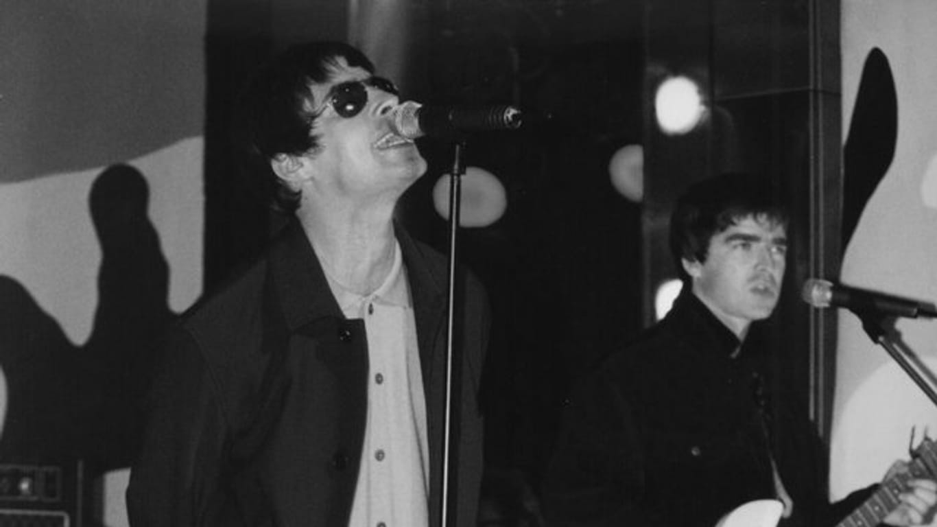 Oasis 1997 in der Sendung "Top Of The Pops".