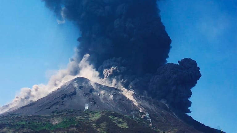 Der Sizilianische Vulkan Stromboli am Mittwoch.