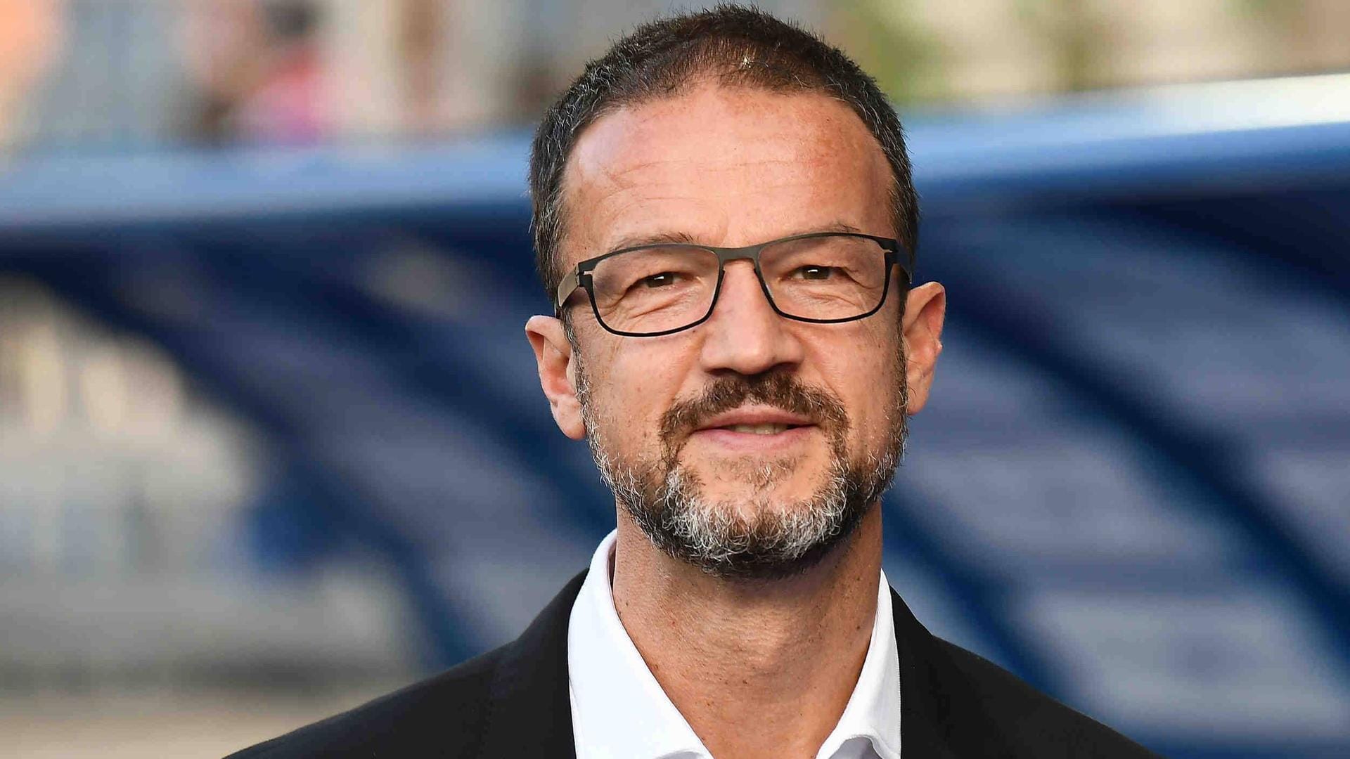 Manager Fredi Bobic qualifizierte sich mit Frankfurt zuletzt zweimal für den Europapokal und erzielte in der bisherigen Saison einen Transferüberschuss von fast 40 Millionen Euro.