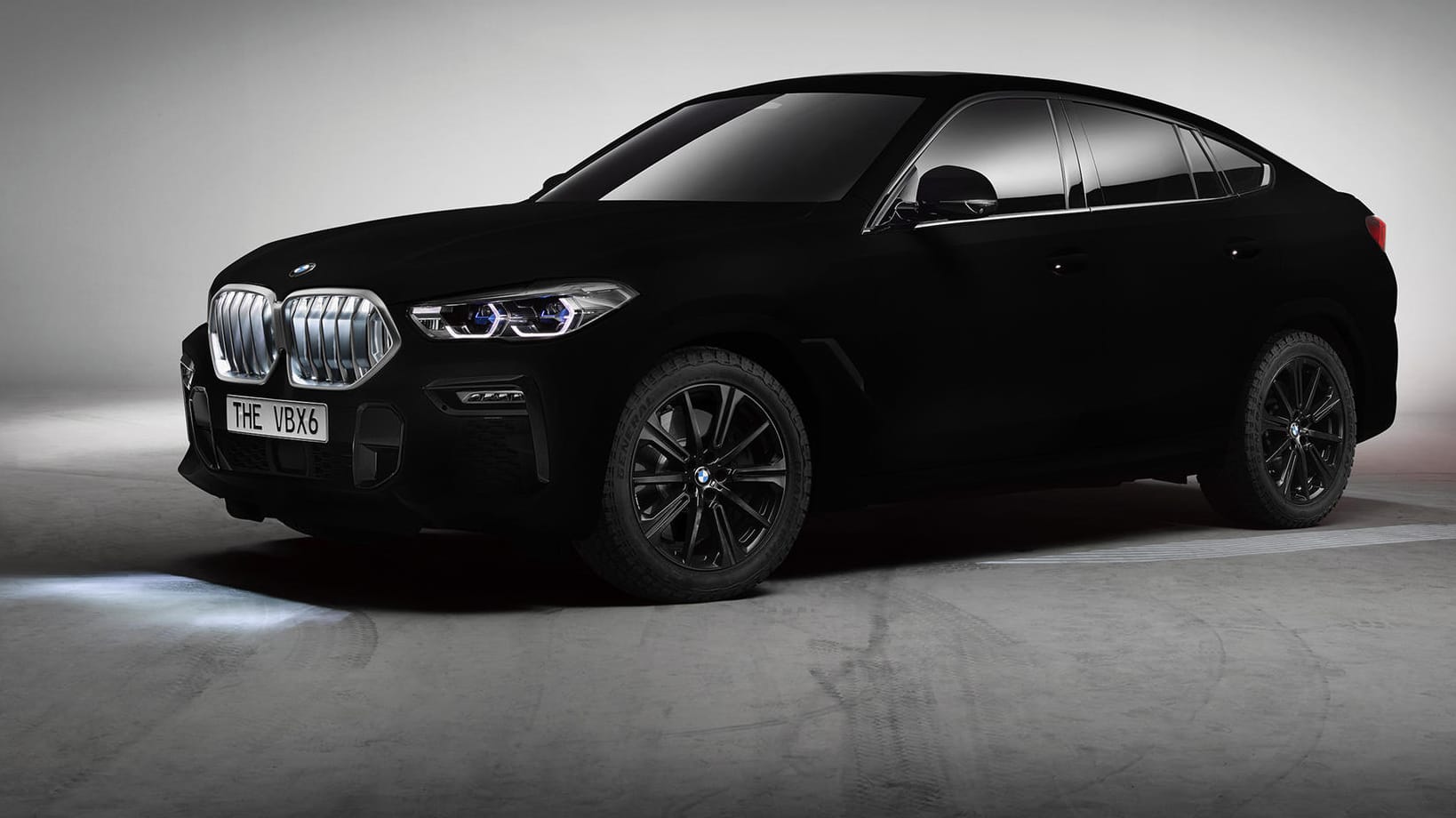 BMW X6 im Farbton Vantablack VBx2: Wie Sie sehen, sehen Sie nichts.