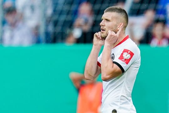 Hatte sich mit einer lustlosen Leistung den Zorn der Fans zugezogen: Frankfurts Ante Rebic.