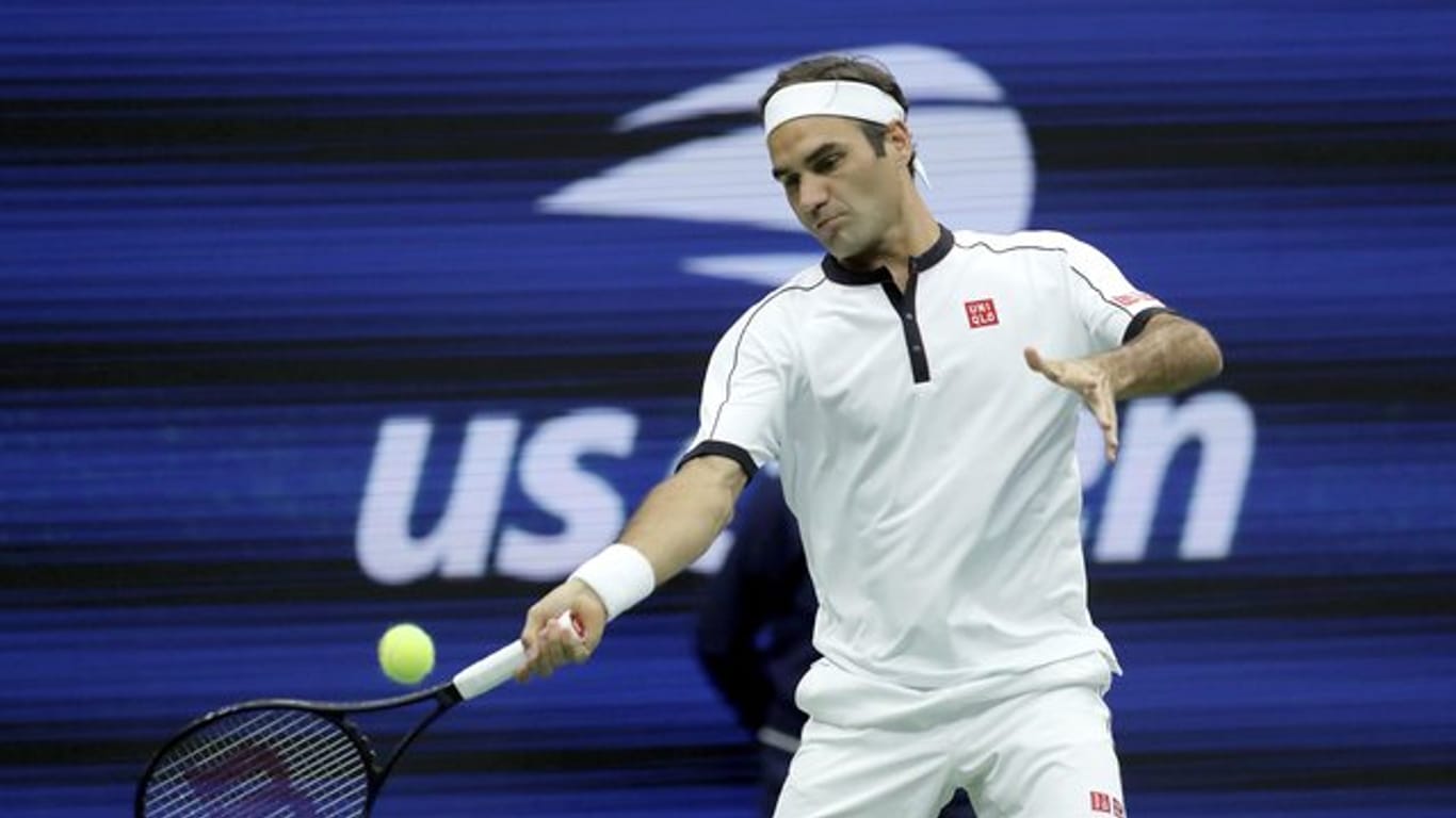 Nach anfänglichen Schwierigkeiten gegen den Bosnier Damir Dzumhur in der dritten Runden: Roger Federer.