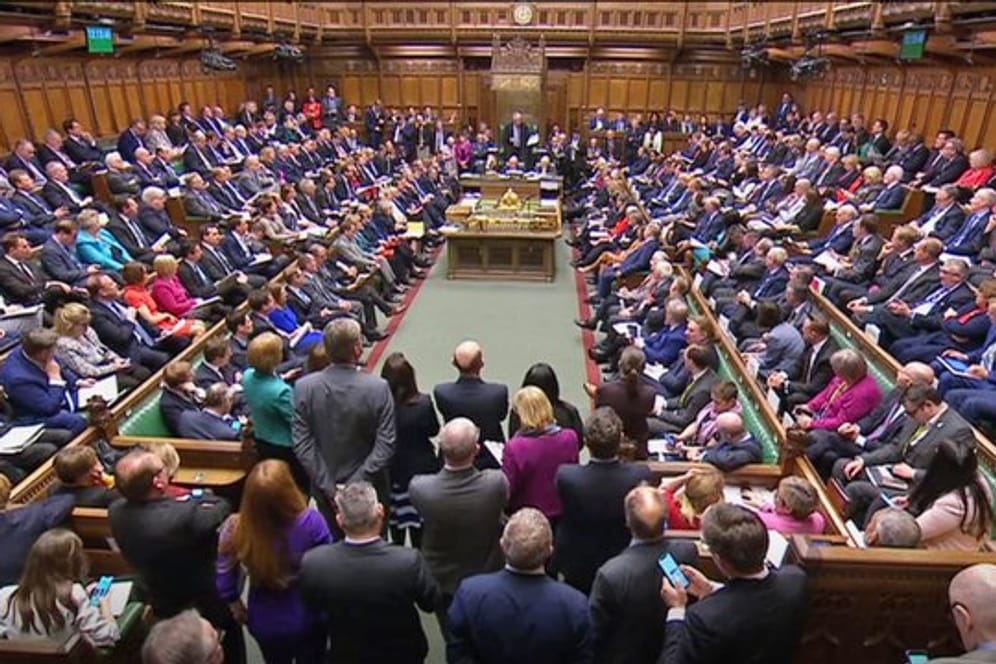 Blick auf das britische Parlament während einer Fragestunde (Archiv).