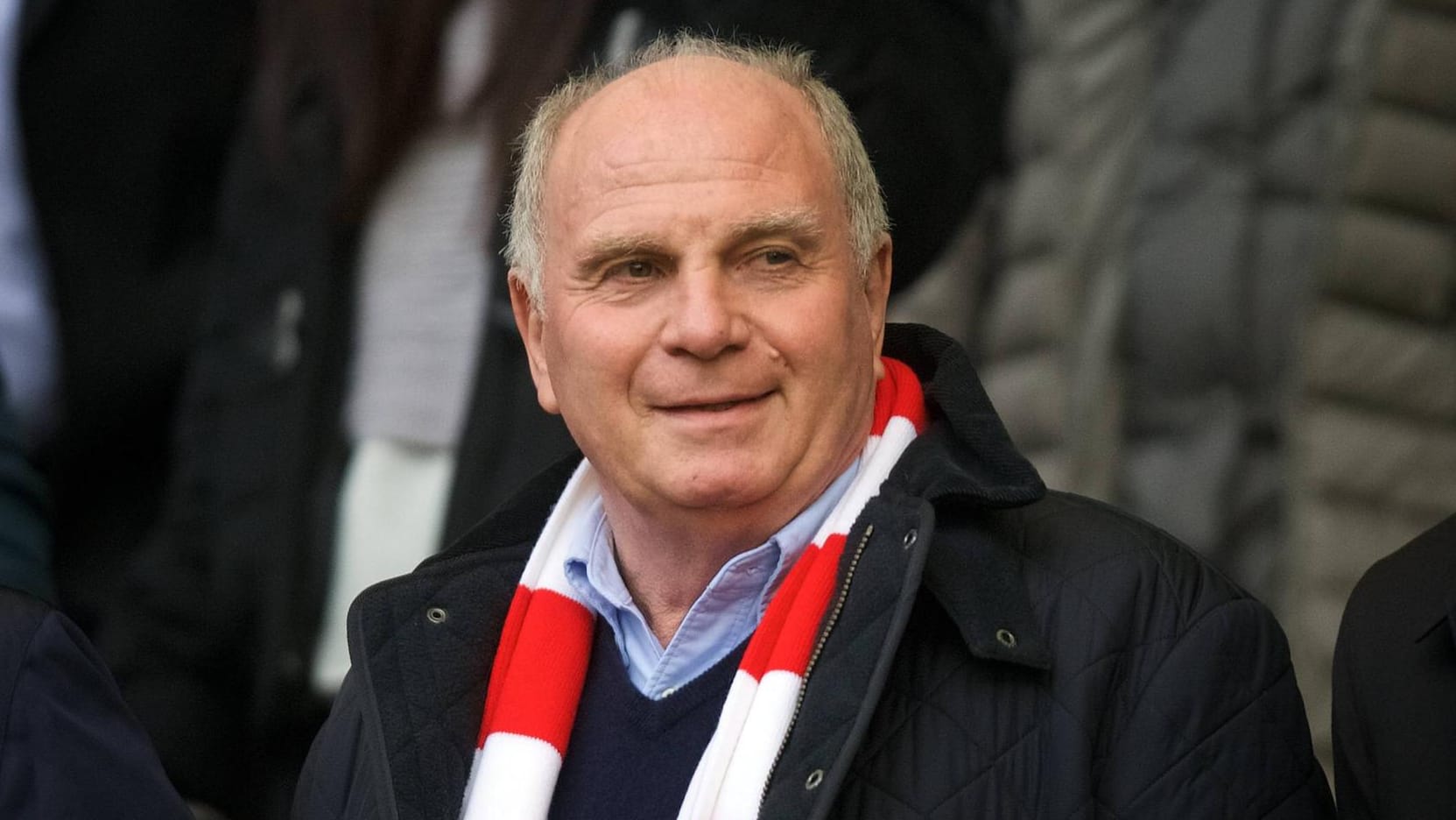 Uli Hoeneß: Nach vielen Jahrzehnten im Verein zieht er sich allmählich beim FC Bayern zurück.