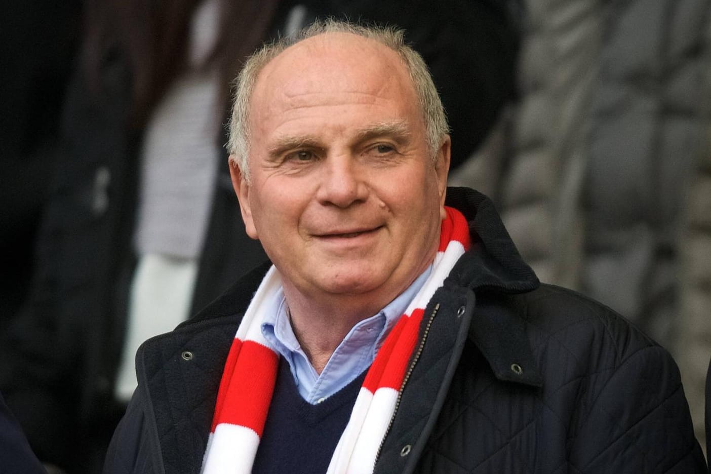 Uli Hoeneß: Nach vielen Jahrzehnten im Verein zieht er sich allmählich beim FC Bayern zurück.