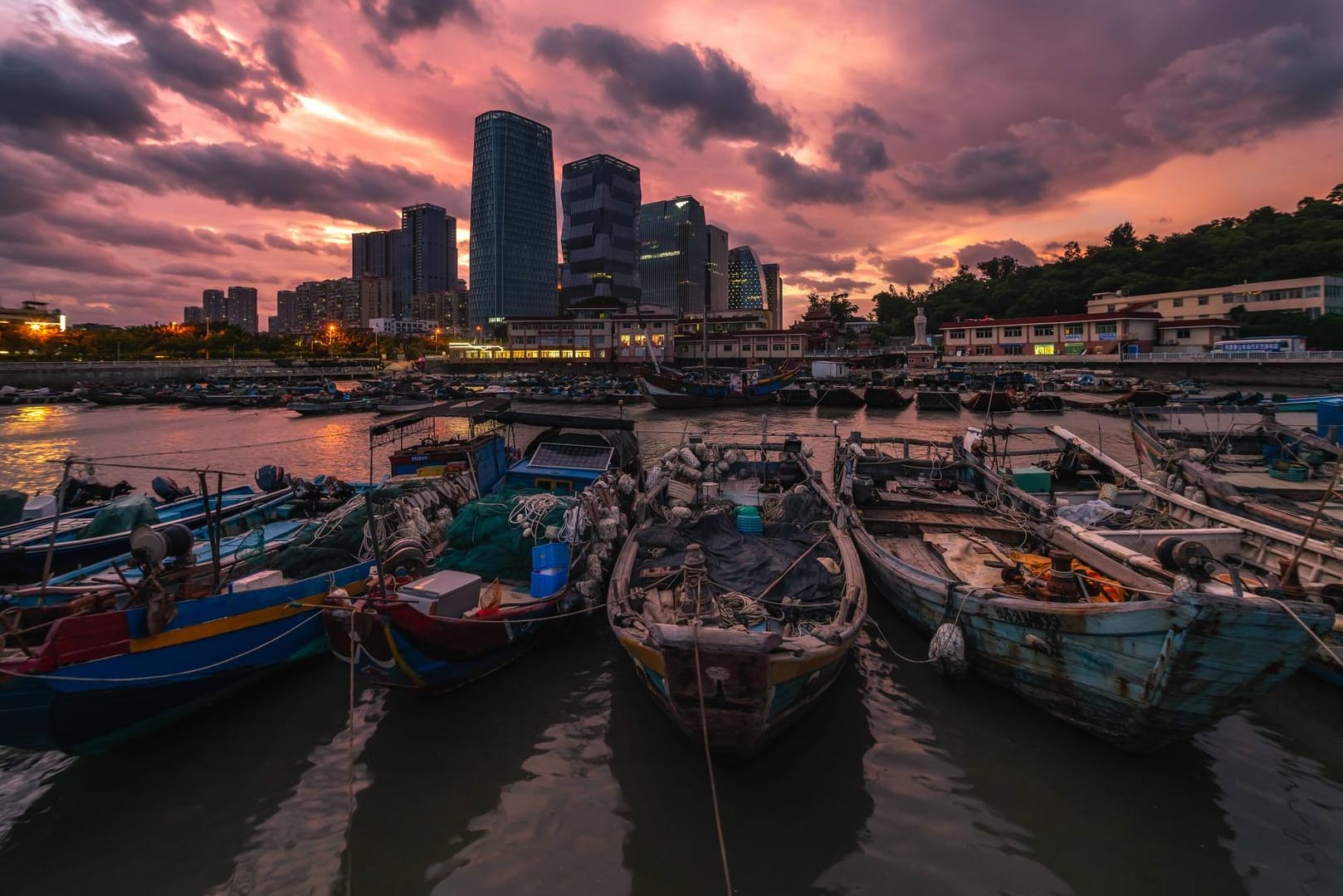 Ein Taifun zieht auf über Xiamen, China: Die Küstenstädte Chinas, Indiens und der USA dürften am meisten unter dem steigenden Meeresspiegel leiden. (Symbolfoto)