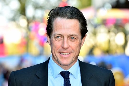 Der britische Schauspieler Hugh Grant macht seiner Empörung Luft.