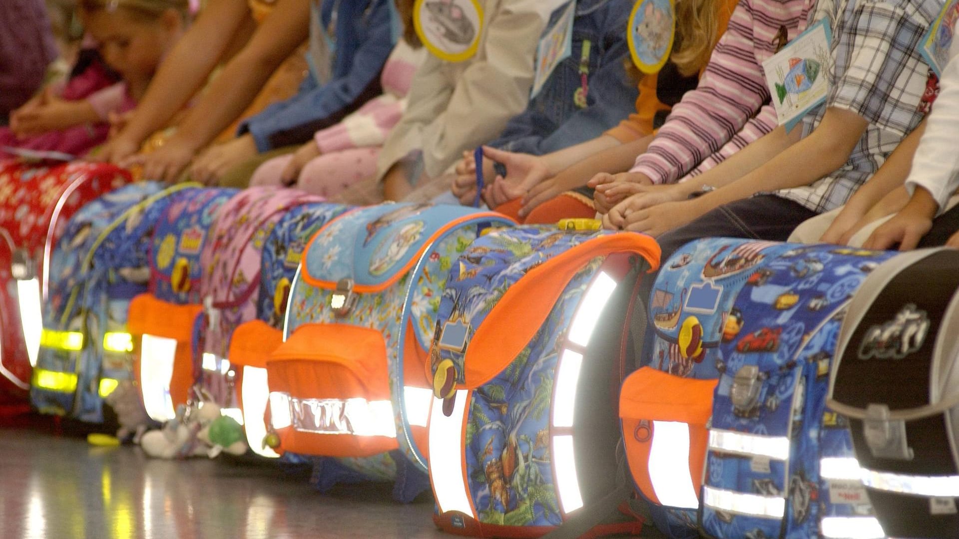 Kinder bei der Einschulung: In der Regel ist der Tag ein fröhliches Fest für die Erstklässler.