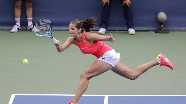 Julia Görges hat in New York die nächste Runde erreicht.