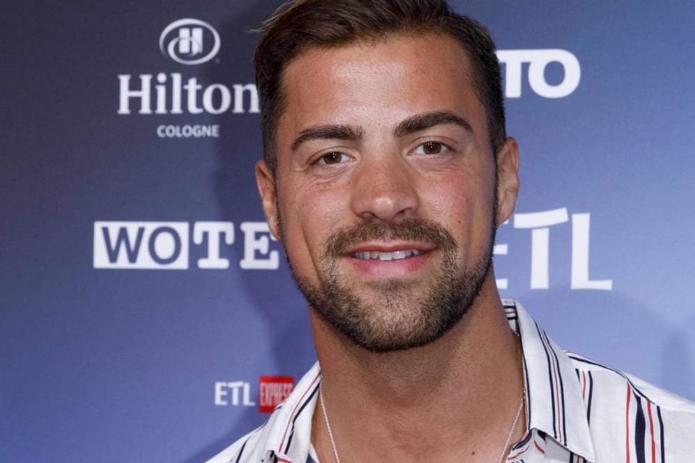 Tobias Wegener: Behauptungen einer Frau, sie sei seine Freundin, streitet der "Promi Big Brother"-Kandidat nun ab.