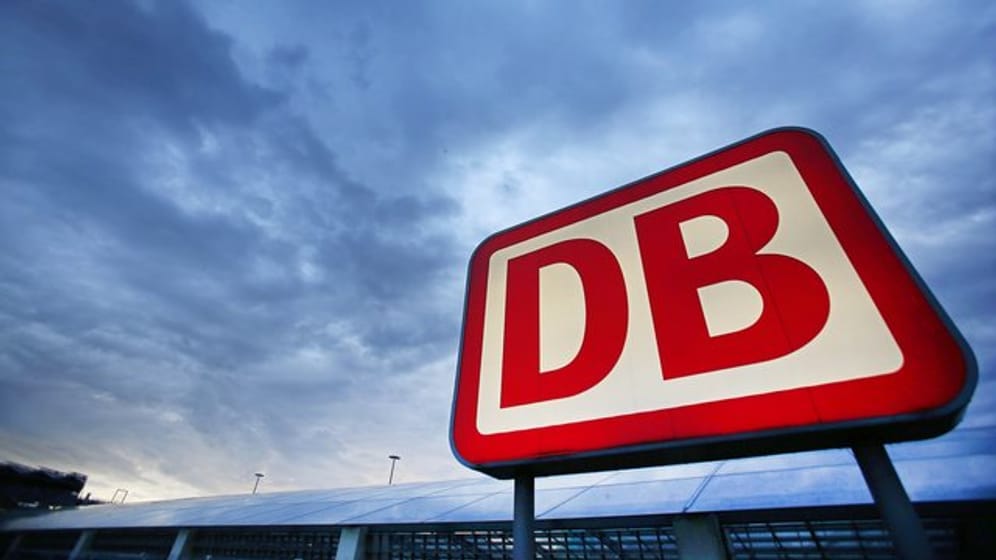Das Logo der Deutschen Bahn: Der Konzern ist laut einem Bericht des Bundesrechnungshof wirtschaftlich nicht gut aufgestellt.