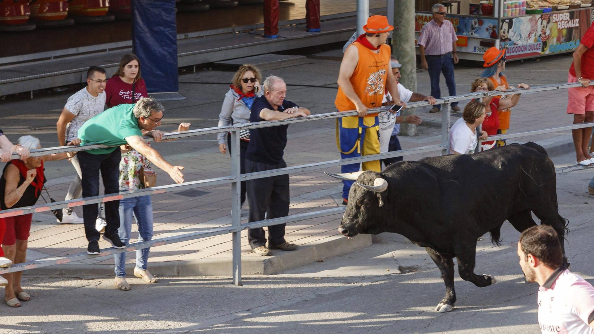 Spektakel in Spanien: Bei der Veranstaltung in Cuellar ist ein Zuschauer ums Leben gekommen.