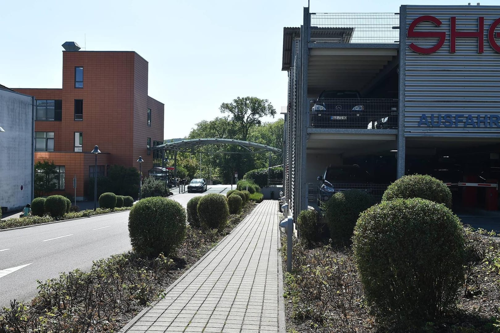 Die Klinik in Völklingen, an der der Krankenpfleger beschäftigt war: Er steht im Verdacht, schwerstkranke Patienten getötet zu haben.