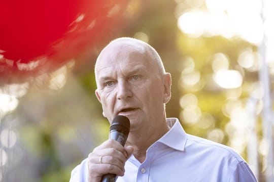 Brandenburgs SPD-Ministerpräsident Dietmar Woidke beim Wahlkampfabschluss seiner Partei.