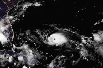 Satellitenansicht des auf die Südostküste der USA zuziehenden Hurrikans "Dorian".