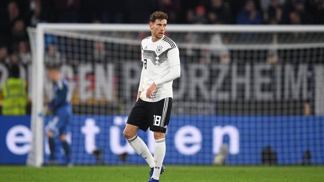 Bundestrainer Joachim Löw hat Leon Goretzka für die EM-Qualifikationsspiele nominiert. Bundestrainer Joachim Löw hat Leon Goretzka für die EM-Qualifikationsspiele nominiert.