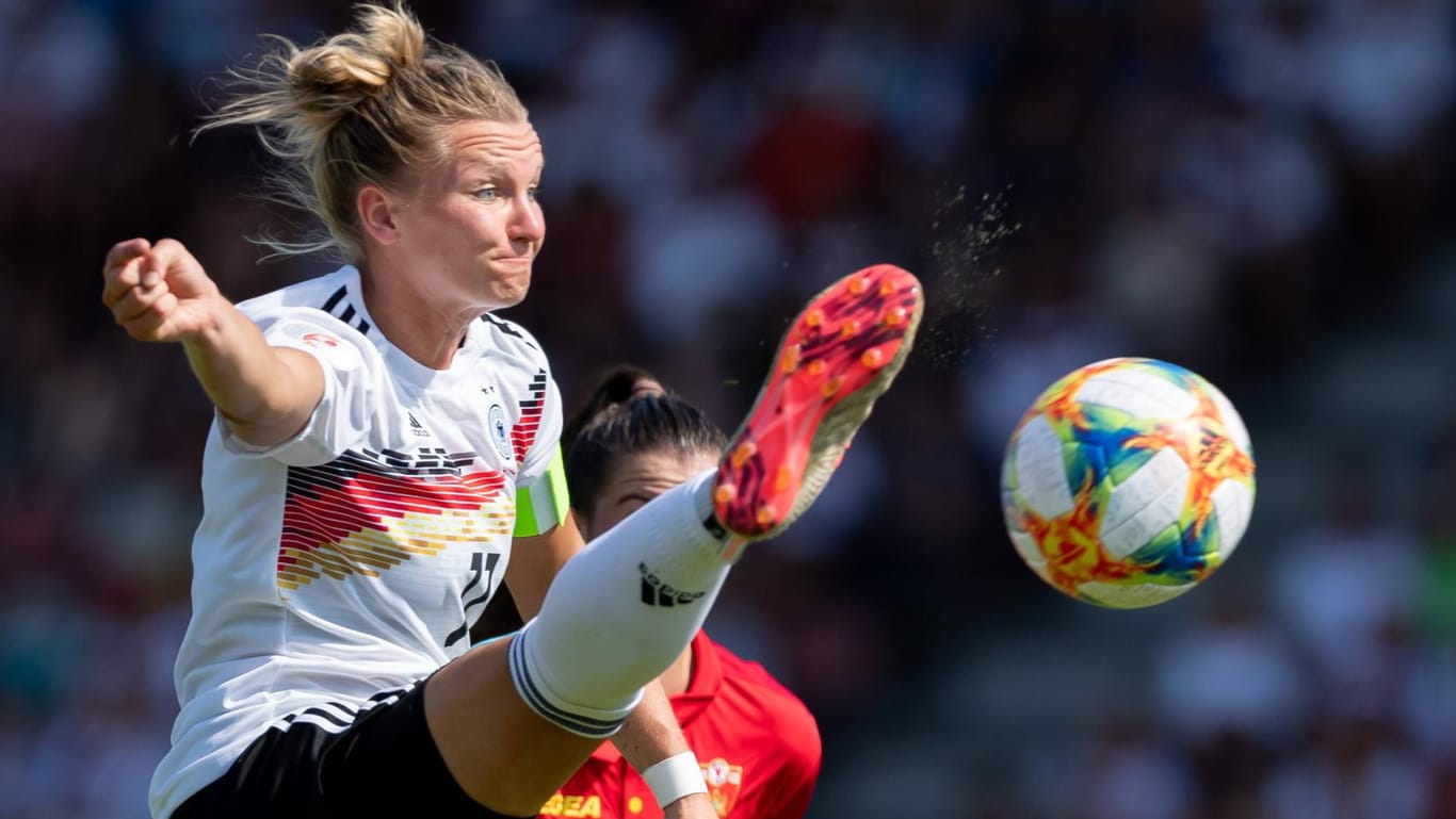 DFB-Torjägerin: Alexandra Popp erzielte gegen Montenegro drei Treffer.
