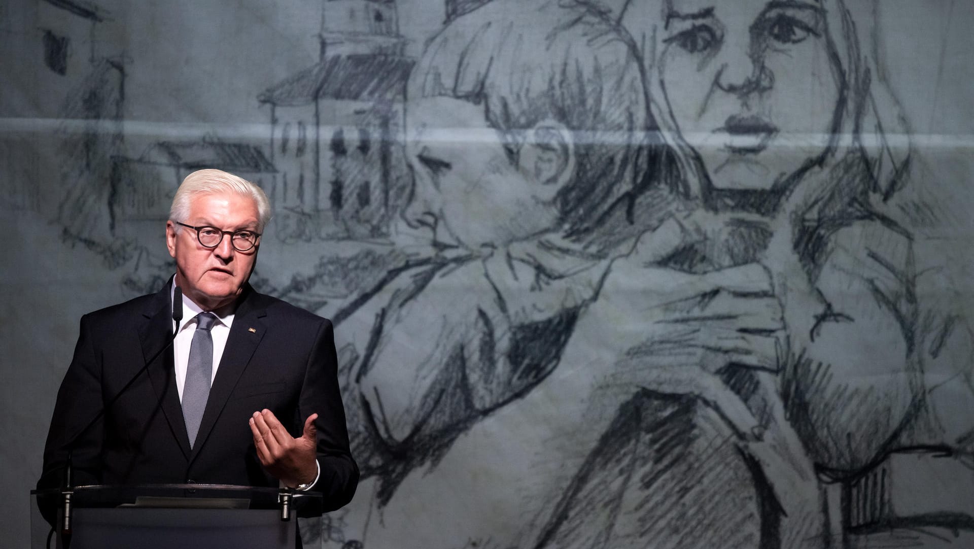 Bundespräsident Frank-Walter Steinmeier im polnischen Wielun: "Ich verneige mich vor den polnischen Opfern der deutschen Gewaltherrschaft."